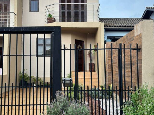 #536 - Casa para Venda em Santa Rosa - RS - 1
