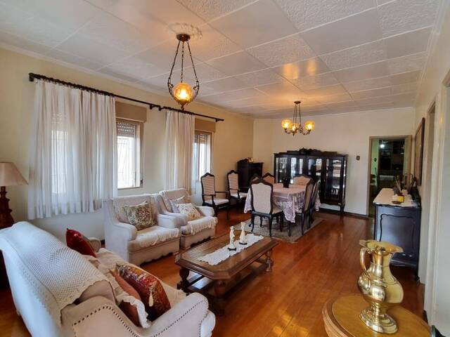 #562 - Casa para Locação em Santa Rosa - RS - 2